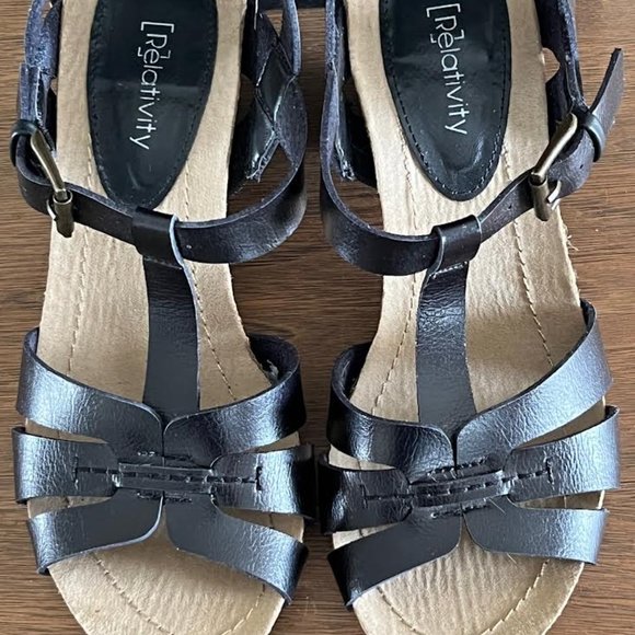 Relativity sandals, size 6.5, black - Picture 3 of 6